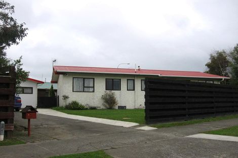 Photo of property in 2 Kaimanawa Street, Kelvin Grove, Palmerston North, 4414