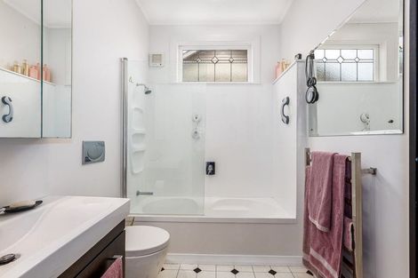 Photo of property in 191 Coutts Street, Rongotai, Wellington, 6022