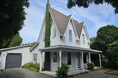 Photo of property in 112 Leinster Avenue, Raumati South, Paraparaumu, 5032