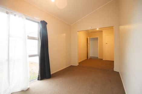 Photo of property in 16 Pomaria Road, Henderson, Auckland, 0610