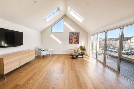 Photo of property in 16a Gracefield Avenue, Christchurch Central, Christchurch, 8013