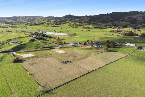 Photo of property in 71 Fencourt Road, Cambridge, 3496