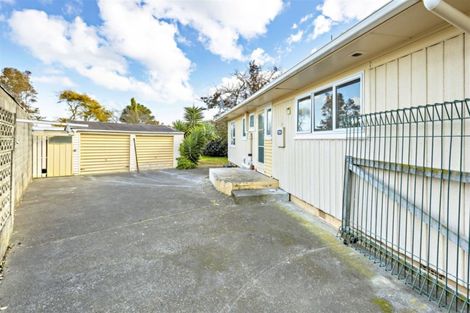 Photo of property in 140 Russell Road, Manurewa, Auckland, 2102