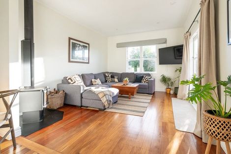 Photo of property in 9 Chester Place, Taradale, Napier, 4112