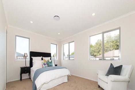 Photo of property in 20 Drumbuoy Drive, Flat Bush, Auckland, 2019