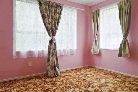 Photo of property in 39 Pemberton Avenue, Bayview, Auckland, 0629