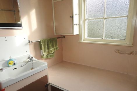 Photo of property in 2 Moa Street, Taihape, 4720