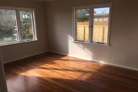 Photo of property in 92 Swanson Road, Henderson, Auckland, 0610