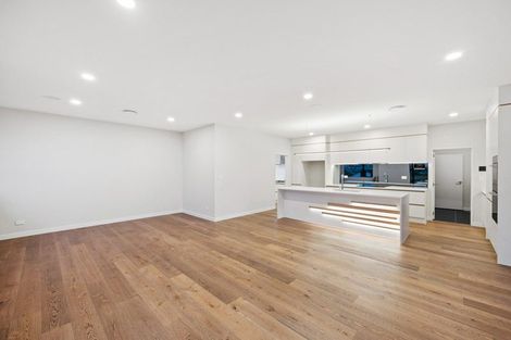 Photo of property in 15 Kumukumu Road, Long Bay, Auckland, 0630