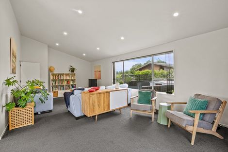Photo of property in 3 La Salle Drive, Westown, New Plymouth, 4310