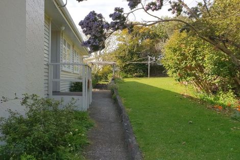 Photo of property in 6 Wiremu Place, Blagdon, New Plymouth, 4310