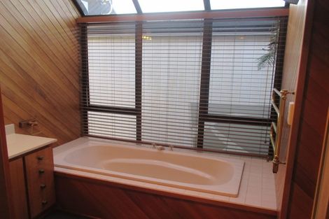 Photo of property in 4 Regalwood Close, Parklands, Christchurch, 8083