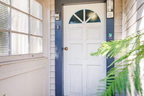 Photo of property in 1 Lytton Street, Feilding, 4702