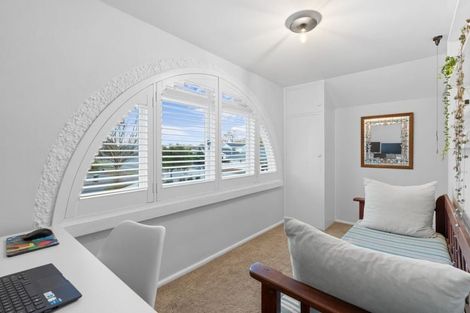 Photo of property in 24 Snowdon Road, Fendalton, Christchurch, 8052