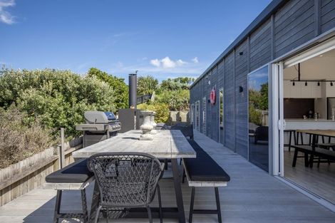 Photo of property in 115 Riria Kereopa Memorial Drive, Raglan, 3297