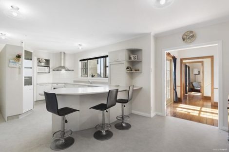 Photo of property in 346 The Esplanade, Island Bay, Wellington, 6023