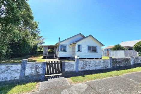 Photo of property in 8 Hutchins Street, Waitara, 4320