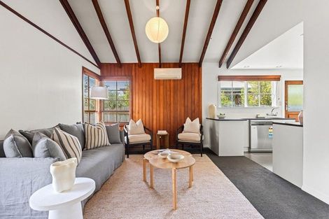 Photo of property in 1/8 Duncan Street, Sumner, Christchurch, 8081