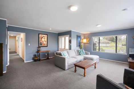 Photo of property in 1 Halcione Close, Flagstaff, Hamilton, 3210