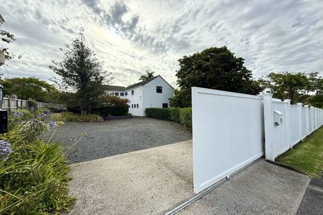 Photo of property in 42 Roland Road, Greenhithe, Auckland, 0632