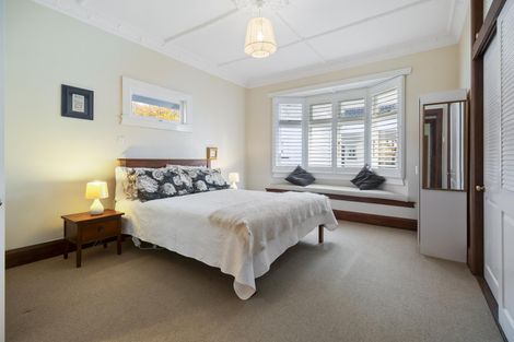 Photo of property in 44 Manapouri Crescent, Hokowhitu, Palmerston North, 4410