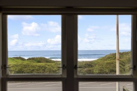 Photo of property in 129b Marine Parade, Mount Maunganui, 3116