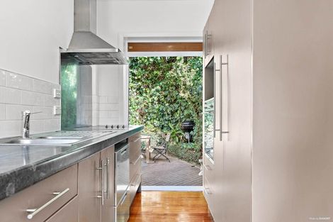 Photo of property in 2a Shackleton Road, Mount Eden, Auckland, 1024