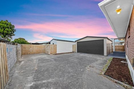 Photo of property in 12 Hunua Road, Papakura, 2110