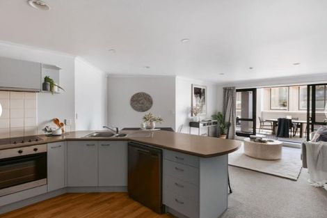 Photo of property in 11/281 Maunganui Road, Mount Maunganui, 3116