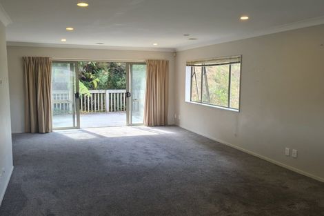 Photo of property in 24 Erlestoke Crescent, Churton Park, Wellington, 6037