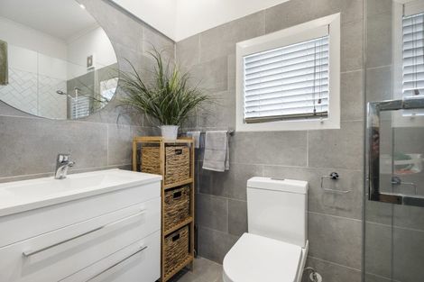 Photo of property in 1018 Great North Road, Point Chevalier, Auckland, 1022