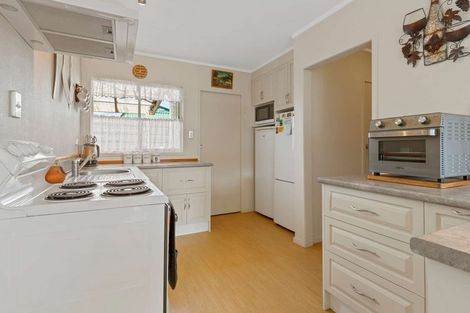 Photo of property in 4a Bata Place, Pomare, Rotorua, 3015