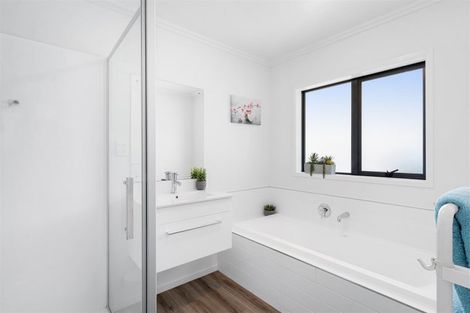 Photo of property in 8 Parawai Street, Marshland, Christchurch, 8083