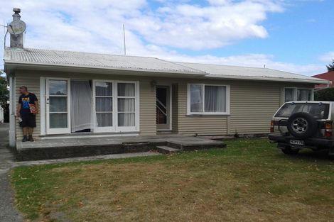 Photo of property in 21 Rimu Street, Edgecumbe, 3120