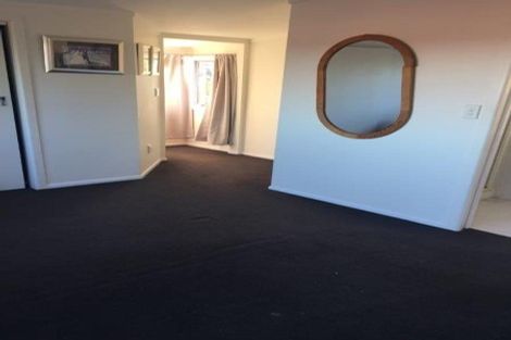 Photo of property in 32 Peter Terrace, Castor Bay, Auckland, 0620