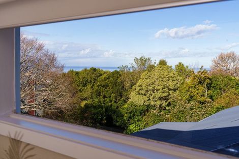 Photo of property in 16 Hart Street, Belleknowes, Dunedin, 9011