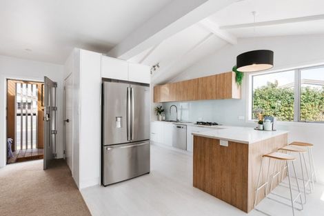 Photo of property in 1291 Papamoa Beach Road, Papamoa Beach, Papamoa, 3118