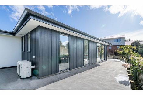 Photo of property in 2c Craig Place, Bridge Hill, Alexandra, 9320