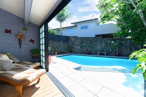 Photo of property in 19 Dudding Avenue, Northcote, Auckland, 0627