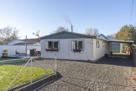 Photo of property in 1 Kempton Street, Greytown, 5712