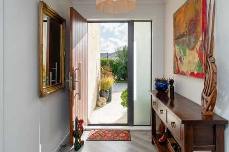 Photo of property in 18 Takahe Drive, Paraparaumu Beach, Paraparaumu, 5032