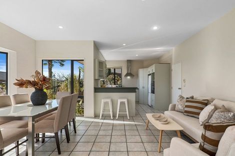 Photo of property in 2 Harrys Way, Redwood, Christchurch, 8051