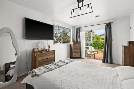 Photo of property in 9 Cabot Place, Flaxmere, Hastings, 4120