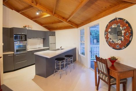 Photo of property in 2 Kaiwaka Road, Onerahi, Whangarei, 0110