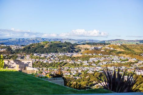 Photo of property in 14 Topsail Way, Whitby, Porirua, 5024