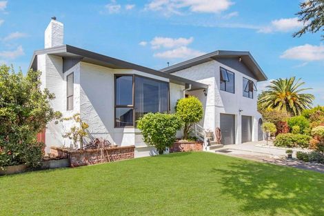 Photo of property in 19 Akepiro Place, Tawhero, Whanganui, 4501