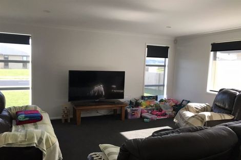 Photo of property in 37 Piata Street, Papamoa Beach, Papamoa, 3118