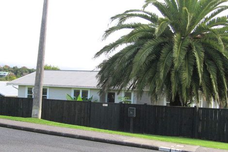 Photo of property in 24 View Road, Shelly Park, Auckland, 2014