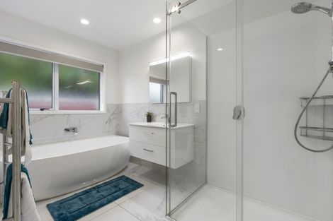 Photo of property in 21 Perotti Place, Conifer Grove, Takanini, 2112