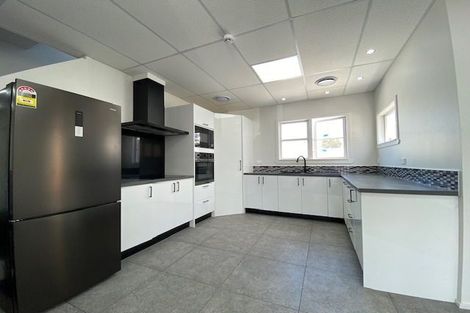 Photo of property in 34 Willis Street, Palmerston North, 4410